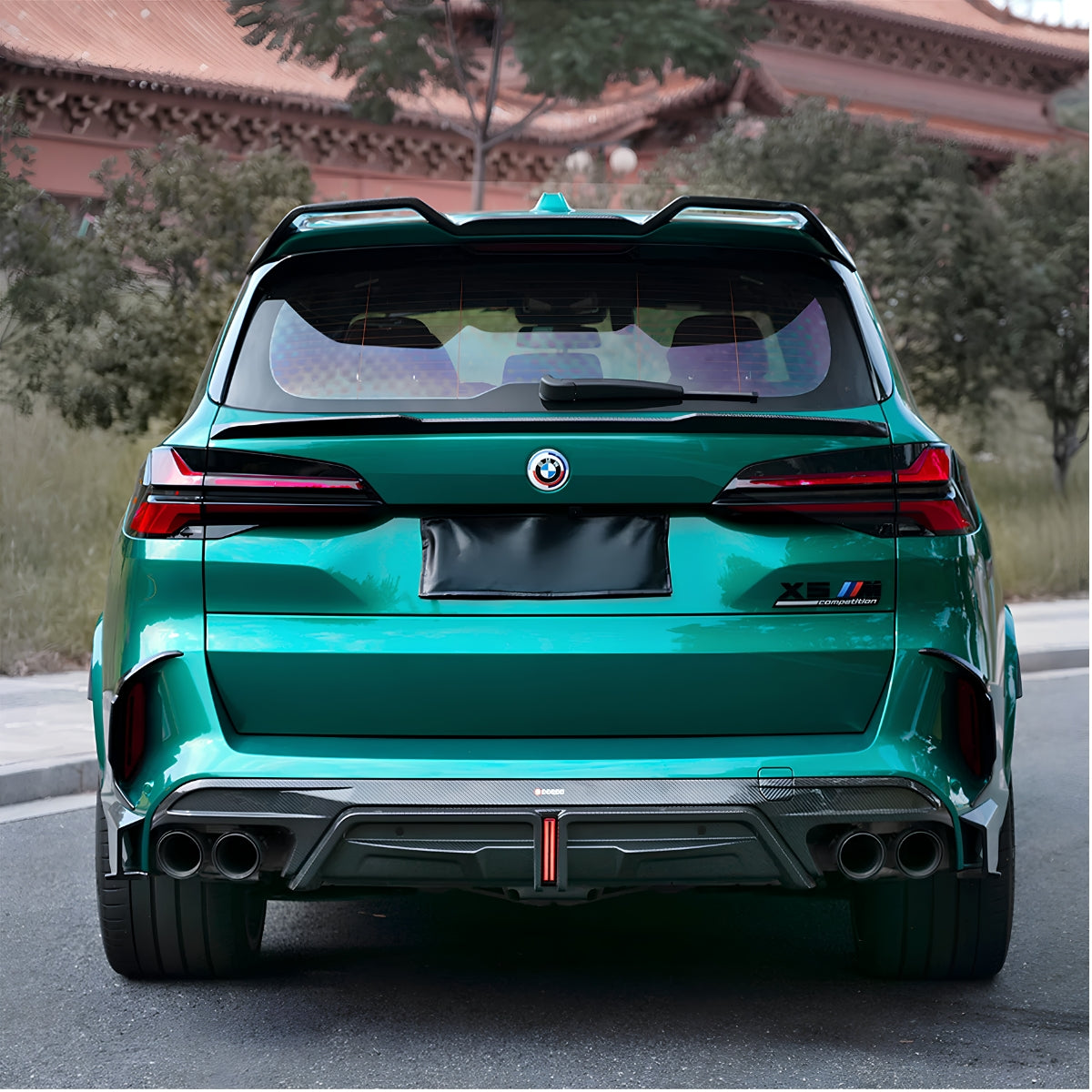TNF+ SOOQOO Heckdiffusor mit LED Carbon passend für BMW X5 (F95/F95 Facelift)