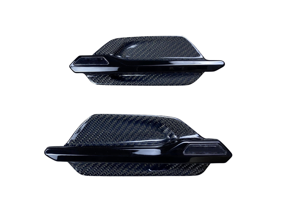 Carbon Seitenembleme aus PrePreg Carbon passend für BMW M2 Competition (F87)