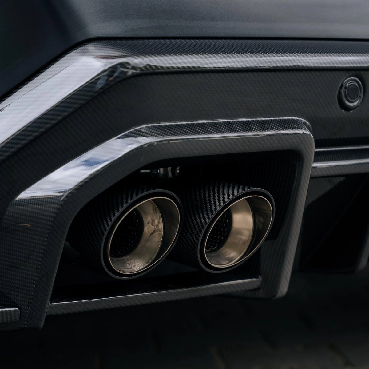 TNF+ Auspuffblenden Carbon passend für BMW M5 (G90/G99)