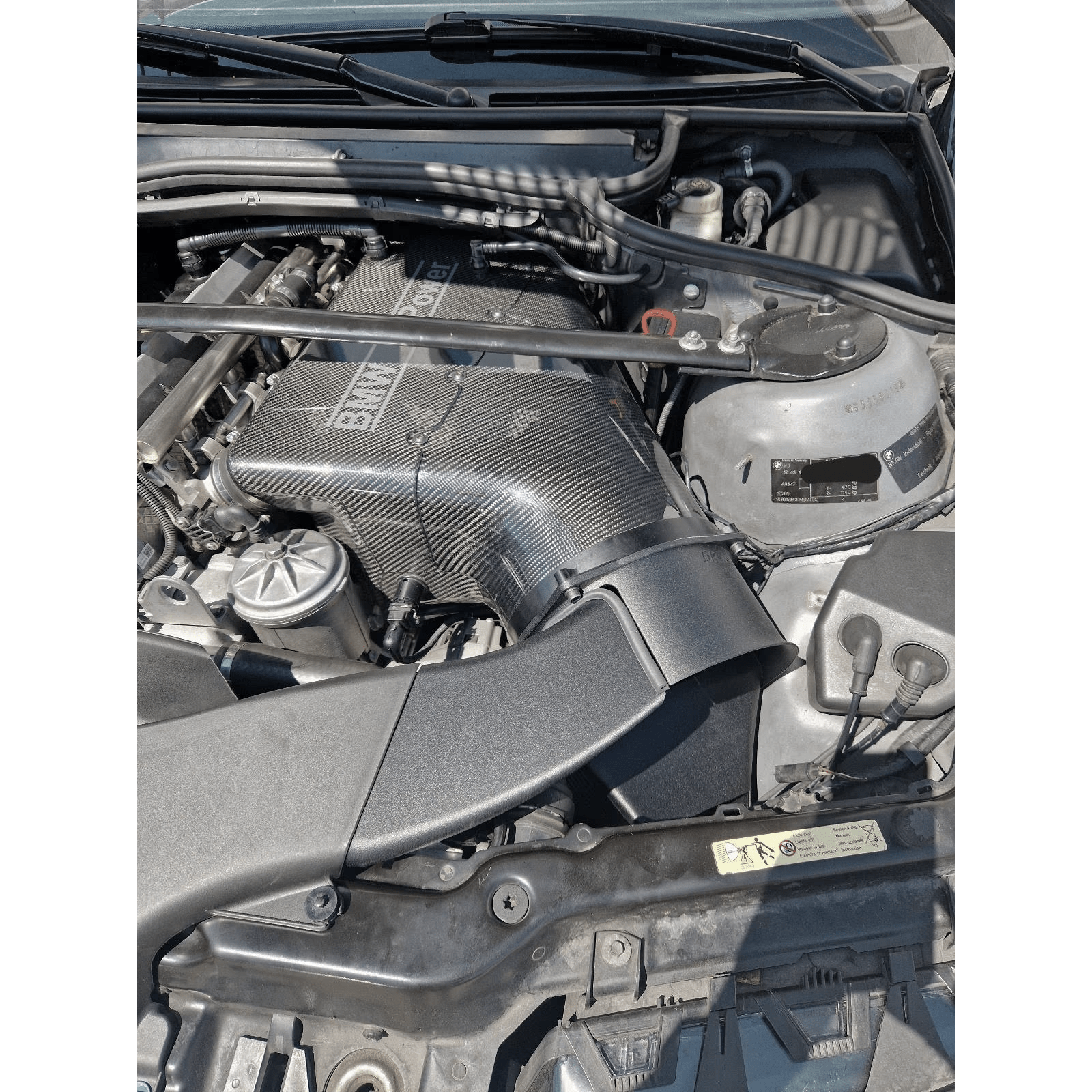 Ansaug-Schnorchel für die CSL-Carbon-Airbox am BMW E46 M3 zur verbesserten Luftzufuhr, offene Ansaugung