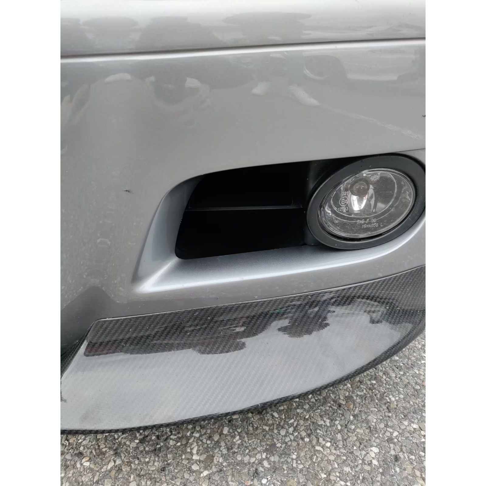 Air Scoop zur Frischluftzufuhr durch den Bremskühlkanal am BMW E46 M3, Eventuri-Style, montierter Zustand