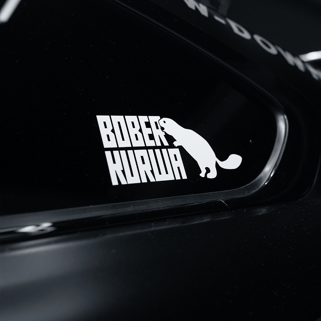 BOBER KURWA Sticker aus Premium ORACAL Folie – 16 cm