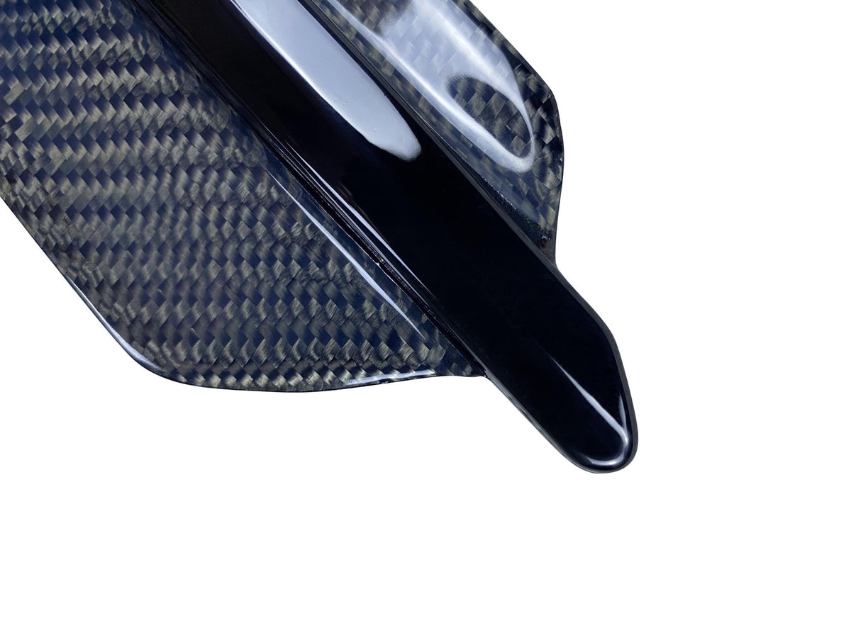 Carbon Seitenembleme aus PrePreg Carbon passend für BMW M2 Competition (F87)