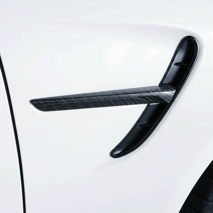Carbon Seitenembleme aus PrePreg Carbon passend für BMW M3/M4 (F80/F82/F83)