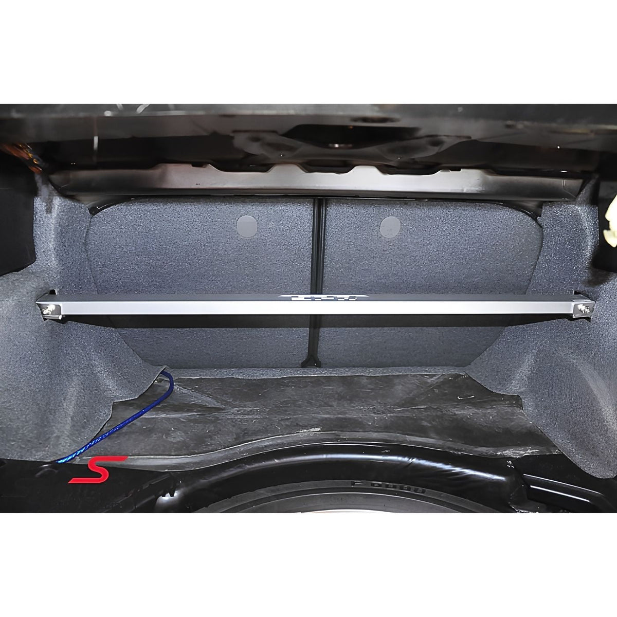 Domstrebe hinten aus Aluminium für BMW E36 Coupe – München Edition