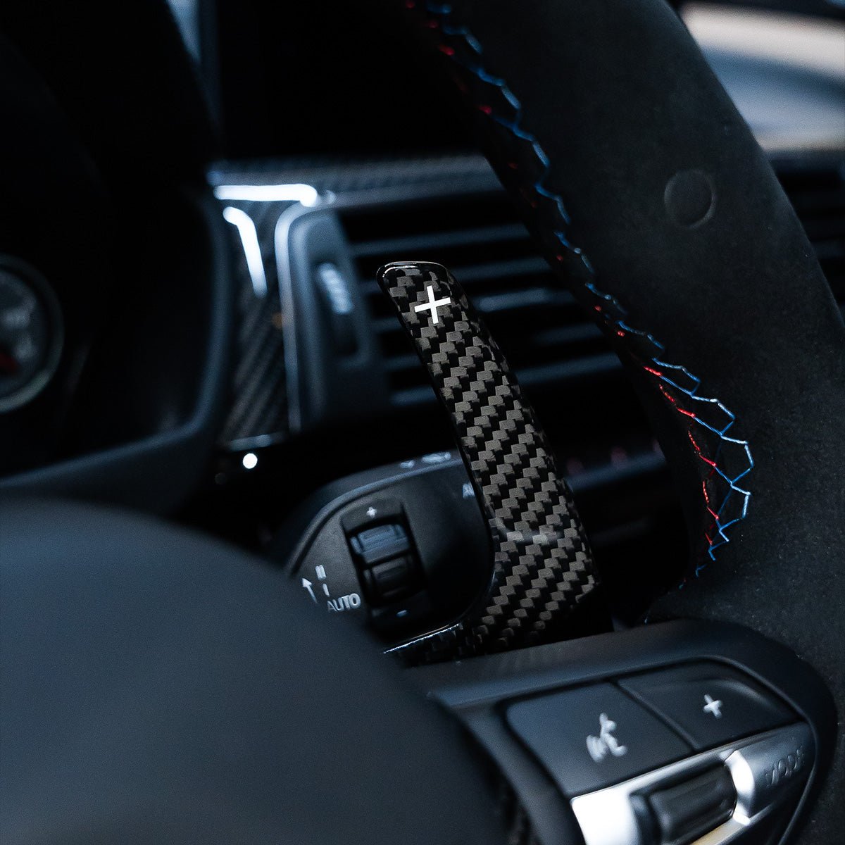 FLOW DOWN Carbon Schaltwippen V.3 passend für BMW M2 M3 M4 (F- & G-Reihe)