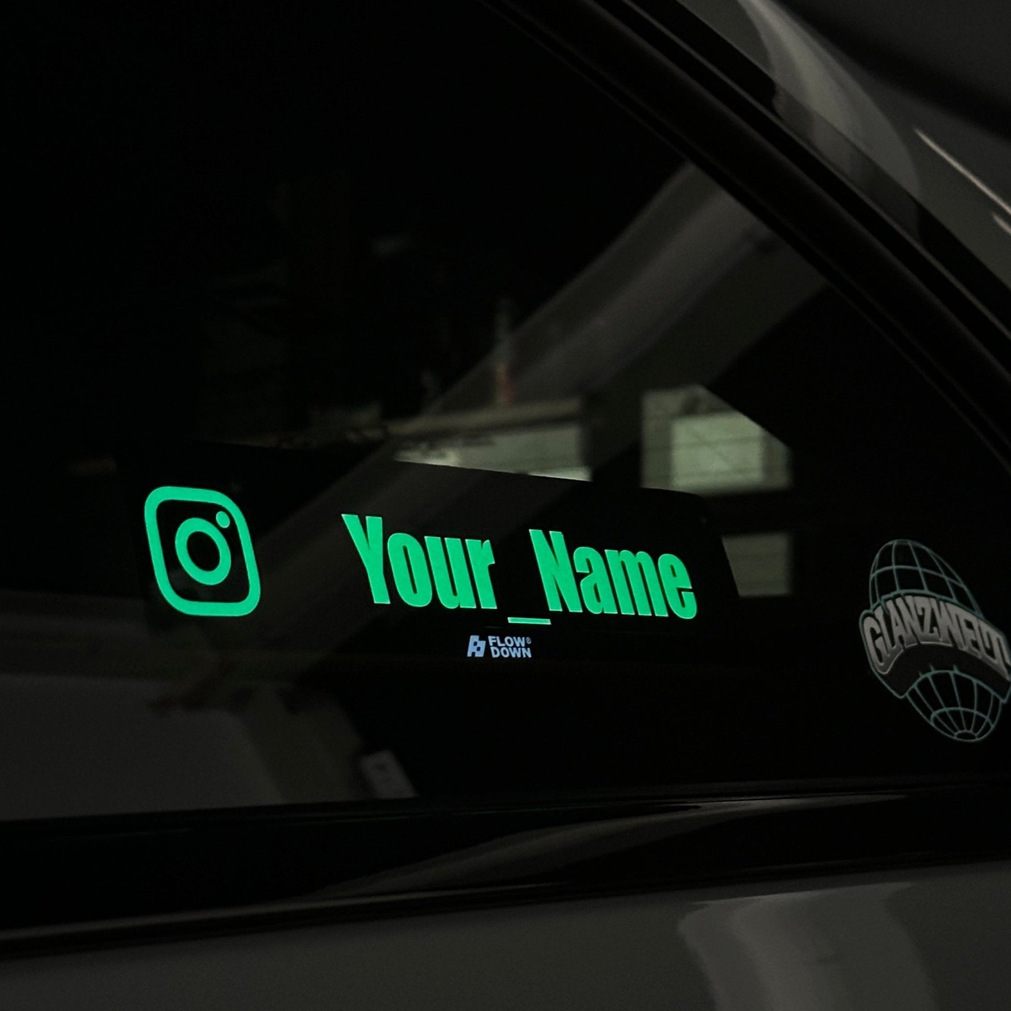 Instagram LED Leucht-Sticker – individuell mit deinem Instagram-Namen