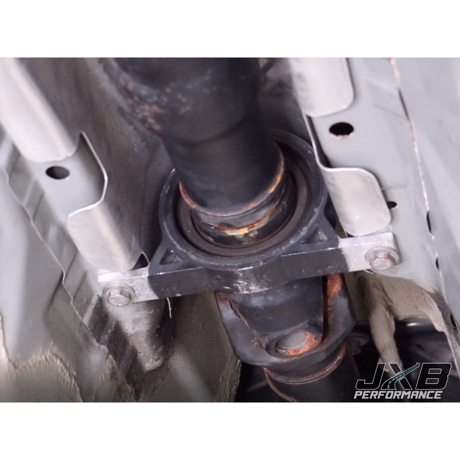 JXB Kardanwelle Mittellager BMW E60/E61/E63/E64 5/6 Serie (keine M - Modelle)