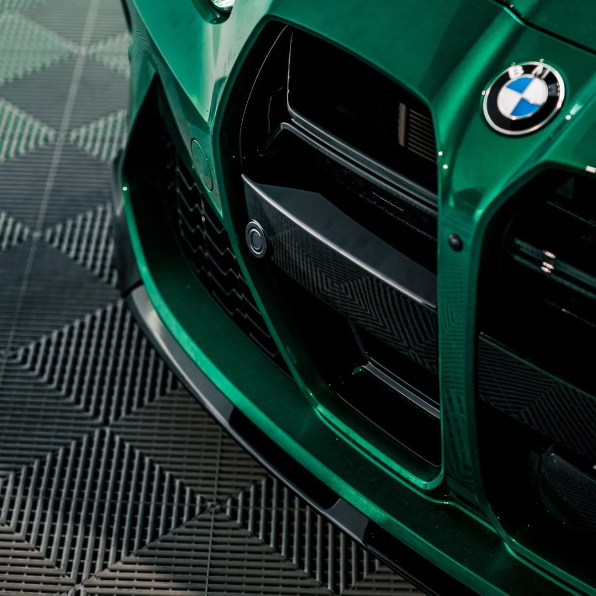TNF Black Front Grill in schwarz glanz passend für BMW M3 (G80/G81) & M4 (G82/G83)