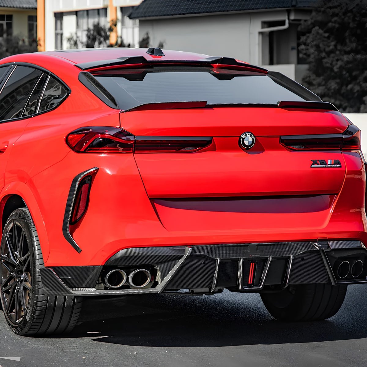 TNF+ SOOQOO Heckdiffusor mit LED Carbon passend für BMW X6 (F96/F96 Facelift)