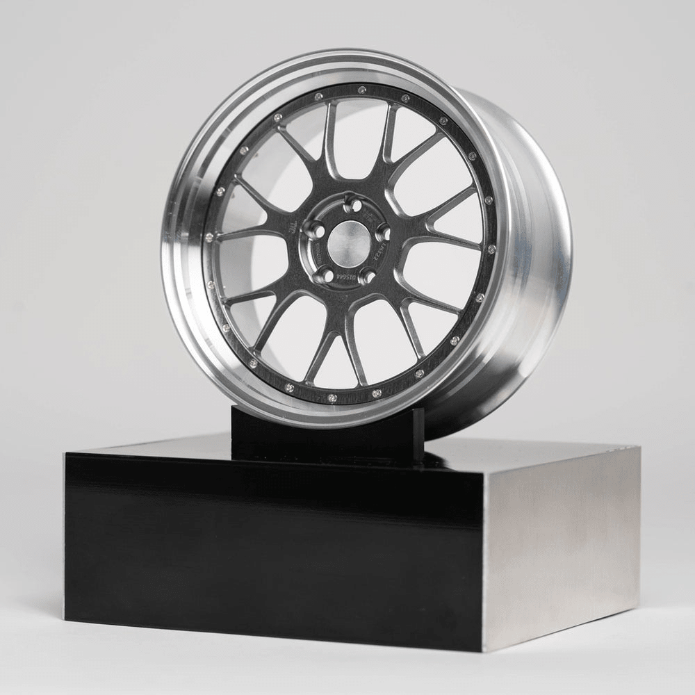 CNC-gefräste Aluminium Deko Felge im Maßstab 1:5, Velocity-R in Grau, Frontansicht